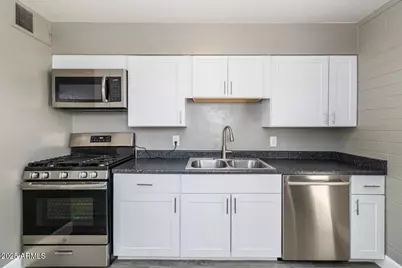 1322 W North Lane, Phoenix, AZ 85021 - Photo 10