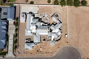 3152 S Penrose Ct, Gilbert, AZ 85295 - Photo 10