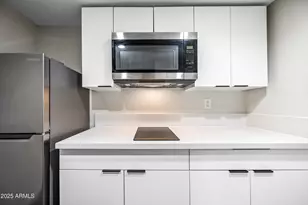 3025 N 32nd St, Phoenix, AZ 85018 - Photo 8