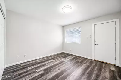 3025 N 32nd Street #10, Phoenix, AZ 85018 - Photo 4