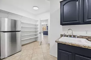 8180 W Gelding Dr, Peoria, AZ 85381 - Photo 16