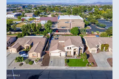 8180 W Gelding Drive, Peoria, AZ 85381 - Photo 38
