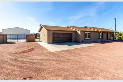 12614 S Gopher Road S, Buckeye, AZ 85326 - Photo 4