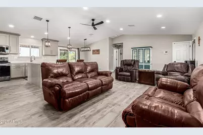 12614 S Gopher Road S, Buckeye, AZ 85326 - Photo 8