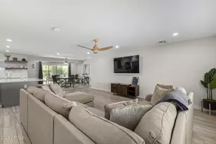 10141 W Pebble Beach Dr, Sun City, AZ 85351 - Photo 36