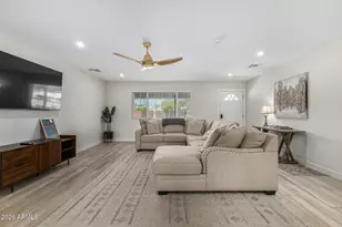 10141 W Pebble Beach Dr, Sun City, AZ 85351 - Photo 32