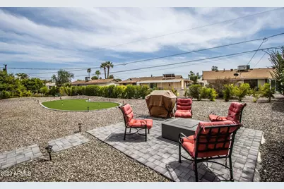 10141 W Pebble Beach Drive, Sun City, AZ 85351 - Photo 30