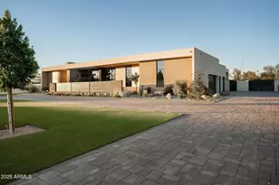 7034 E Paradise Dr, Scottsdale, AZ 85254 - Photo 8