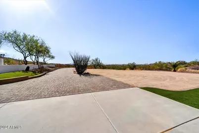 412 E Yearling Road, Phoenix, AZ 85085 - Photo 28