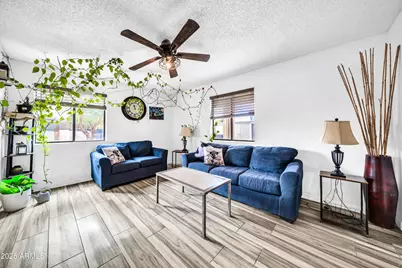 7402 N 175th Avenue, Waddell, AZ 85355 - Photo 8