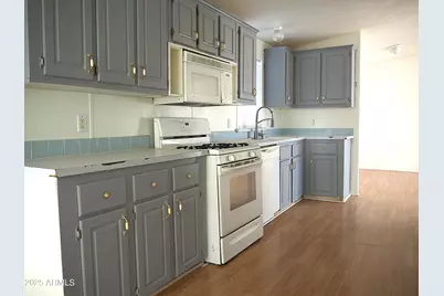 22548 W Skinner Road, Wittmann, AZ 85361 - Photo 10