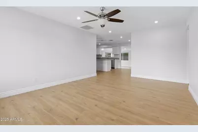 2030 W Portobello Avenue, Mesa, AZ 85202 - Photo 6