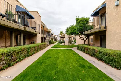 2228 E Campbell Avenue #106, Phoenix, AZ 85016 - Photo 2