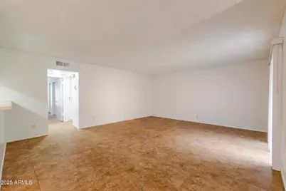 2228 E Campbell Avenue #106, Phoenix, AZ 85016 - Photo 8