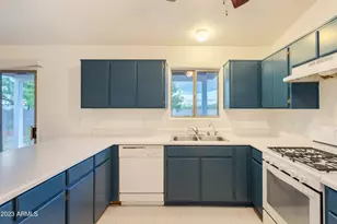 112 Buffalo Dr, Huachuca City, AZ 85616 - Photo 10