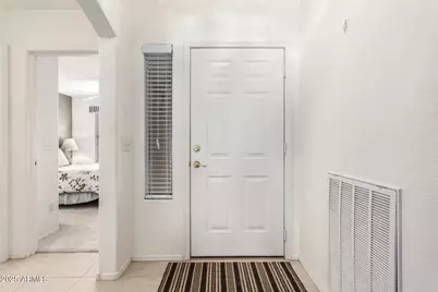 1464 E Runaway Bay Drive, Chandler, AZ 85249 - Photo 4