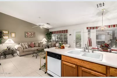 1464 E Runaway Bay Drive, Chandler, AZ 85249 - Photo 16