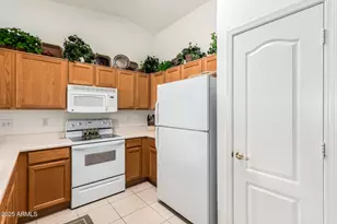 1464 E Runaway Bay Dr, Chandler, AZ 85249 - Photo 14