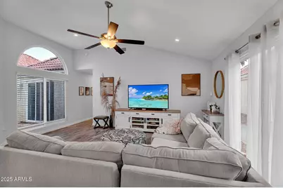 1510 E Commerce Avenue, Gilbert, AZ 85234 - Photo 2