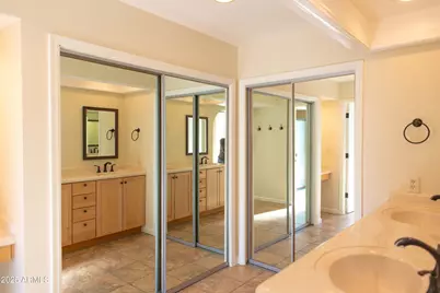 7551 E Gold Dust Avenue, Scottsdale, AZ 85258 - Photo 12