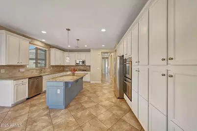 16040 W Desert Flower Drive, Goodyear, AZ 85395 - Photo 24