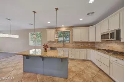 16040 W Desert Flower Drive, Goodyear, AZ 85395 - Photo 26