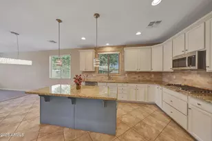 16040 W Desert Flower Dr, Goodyear, AZ 85395 - Photo 26