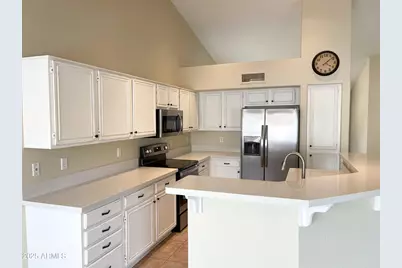 6926 W Via Del Sol Drive, Glendale, AZ 85310 - Photo 6