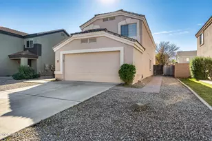 11467 W Austin Thomas Dr, Surprise, AZ 85378 - Photo 6