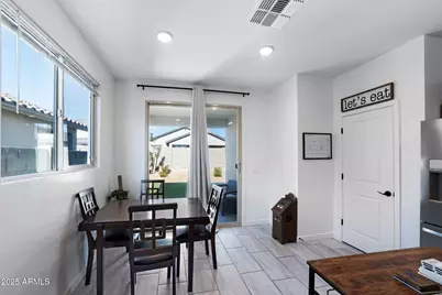 18348 W Jessie Lane, Surprise, AZ 85387 - Photo 4