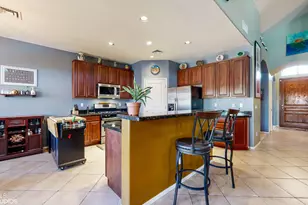 8812 S 10th Dr, Phoenix, AZ 85041 - Photo 10