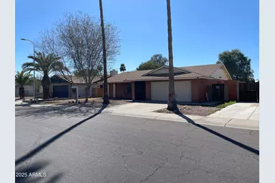 10014 N 44th Drive, Glendale, AZ 85302 - Photo 2