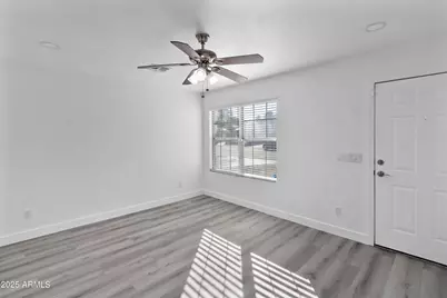 6246 W Illini Street, Phoenix, AZ 85043 - Photo 4