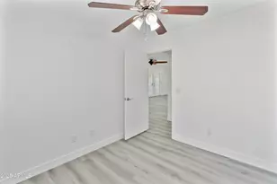 6246 W Illini St, Phoenix, AZ 85043 - Photo 14