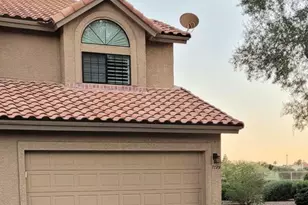 7729 E Joshua Tree Ln, Scottsdale, AZ 85250 - Photo 2