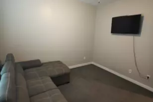 7616 W Jones Ave, Phoenix, AZ 85043 - Photo 6