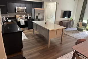 240 W Juniper Ave, Gilbert, AZ 85233 - Photo 8