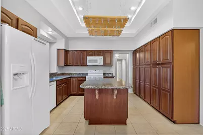 20618 N 142nd Avenue, Sun City West, AZ 85375 - Photo 12