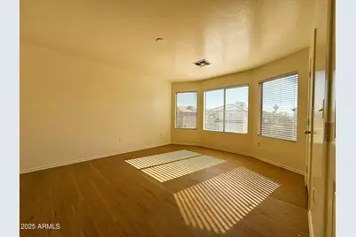 10434 W Oregon Avenue, Glendale, AZ 85307 - Photo 16