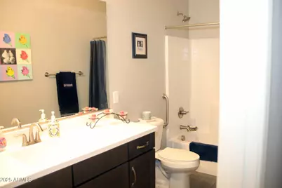 18597 W Robin Lane, Surprise, AZ 85387 - Photo 10