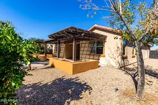 16093 W Almeria Rd, Goodyear, AZ 85395 - Photo 32