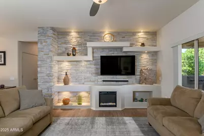 15850 W Goldenrod Drive, Surprise, AZ 85374 - Photo 8