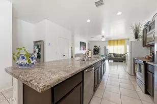 36977 W Maddaloni Ave, Maricopa, AZ 85138 - Photo 6