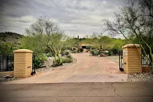 8903 N Arroya Grande Dr, Phoenix, AZ 85028 - Photo 4