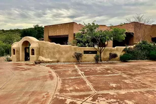 8903 N Arroya Grande Dr, Phoenix, AZ 85028 - Photo 10