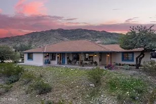 2535 W Sunrise Dr, Phoenix, AZ 85041 - Photo 2