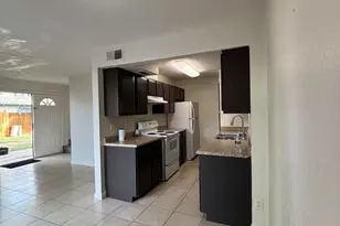 6033 W Golden Ln, Glendale, AZ 85302 - Photo 6