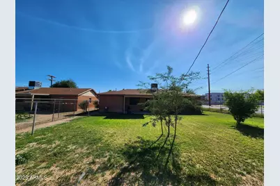 2244 W Georgia Avenue, Phoenix, AZ 85015 - Photo 12