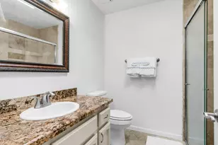 8166 E Del Caverna Dr, Scottsdale, AZ 85258 - Photo 32