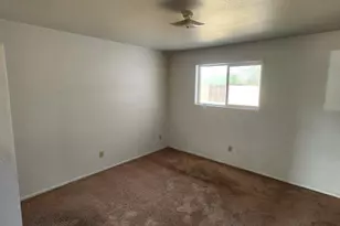 3636 W Echo Ln, Phoenix, AZ 85051 - Photo 10